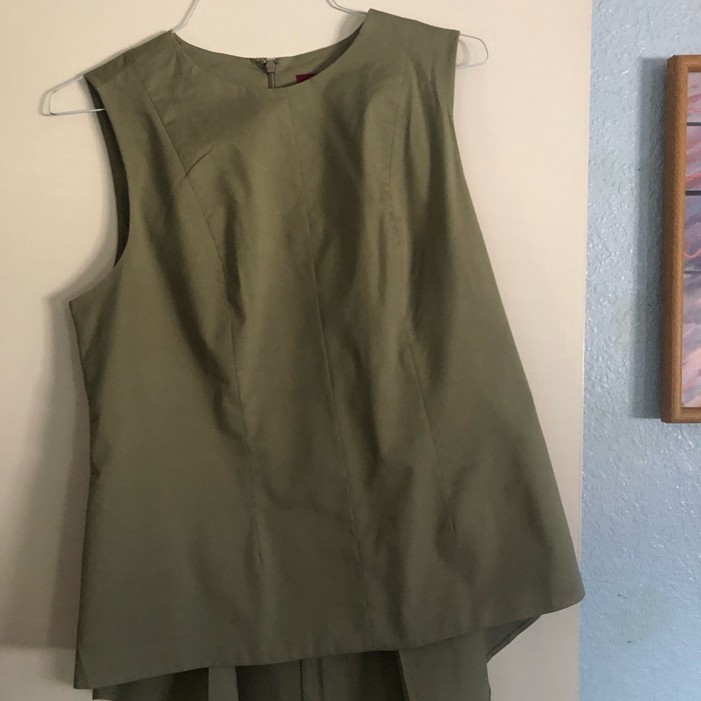 G.I.L.I. Olive Green Sleeveless Shell Top